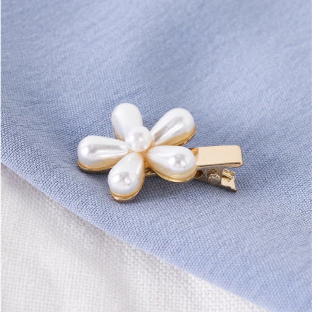 Elegant Pearl Flower Gold Hair Clip – Small Alligator Design - Picture 4 of 6